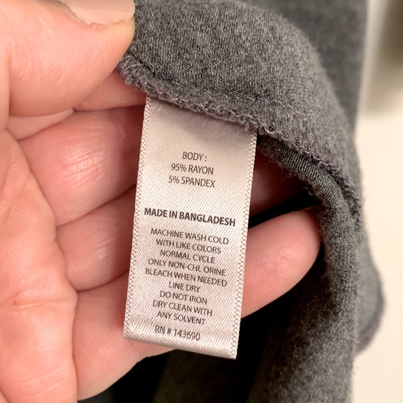 Larry Levine 3/4 sleeve Grey tunic - Picture 8 of 10